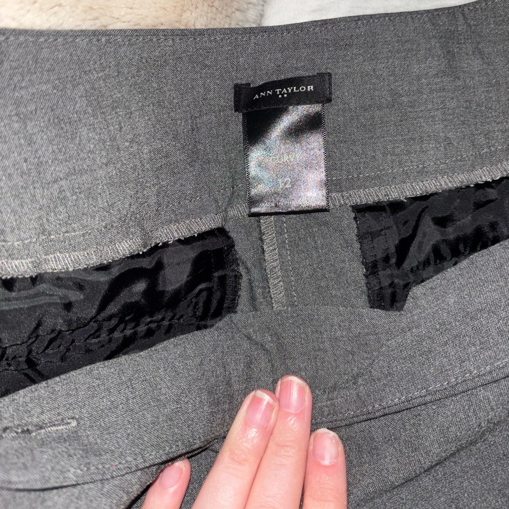 Ann Taylor Curvy Dress Pants - Picture 4 of 4